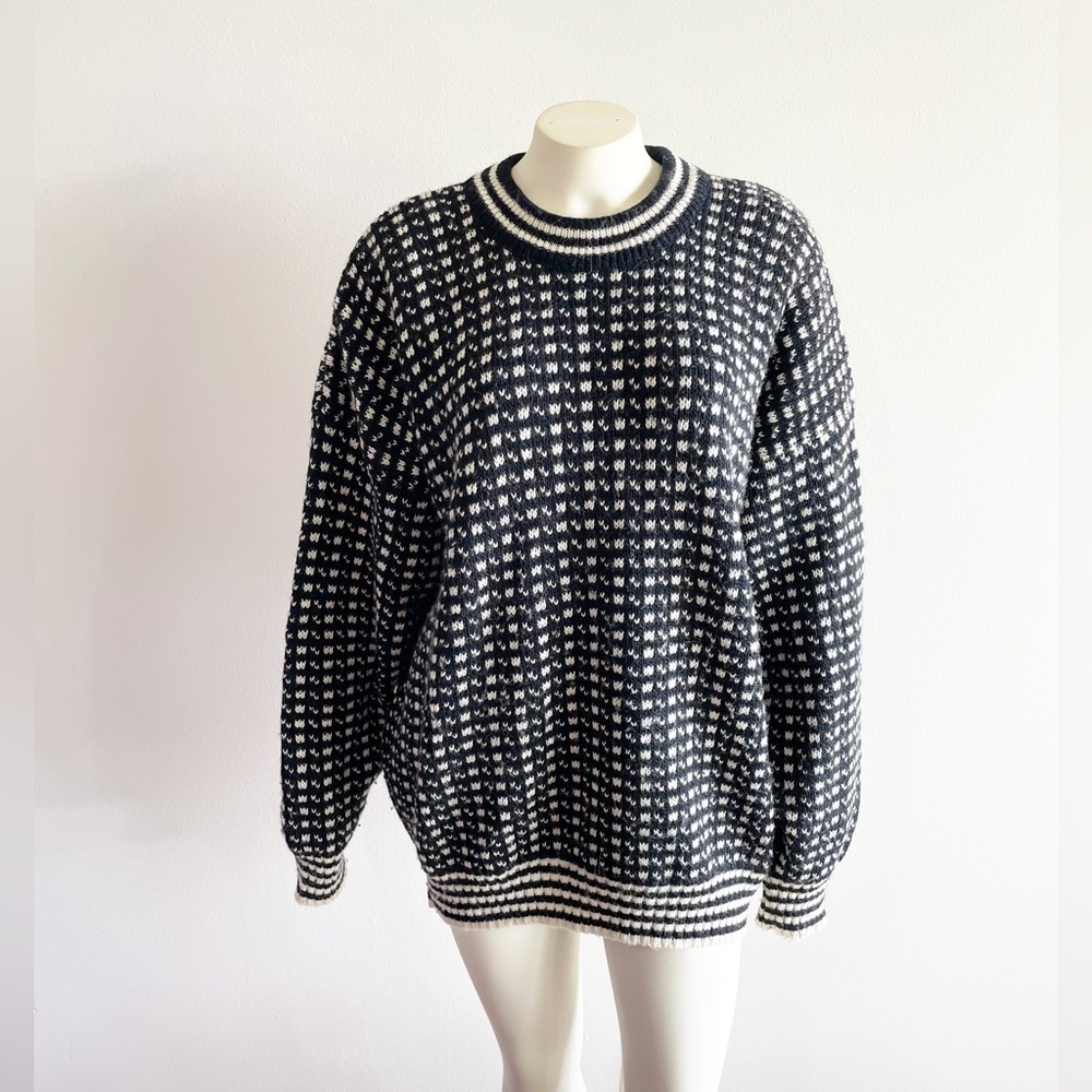 Skjaeveland Norway Nordic Wool Knit Pullover Sweater Black White